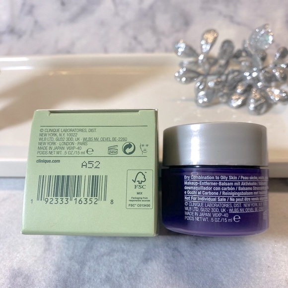 Clinique Take The Day Off Charcoal Cleansing Balm, NEW - Full Size 0.5 oz/15 ml - Picture 4 of 14